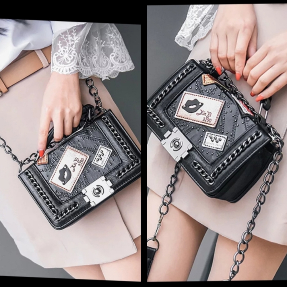 **Crossbody chain design bag